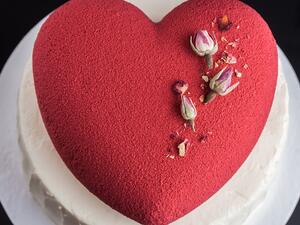 كيكة عيد الحب 2022