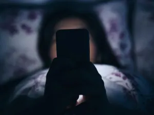 8 خطوات للتوقف عن السهر حتى وقت متأخر