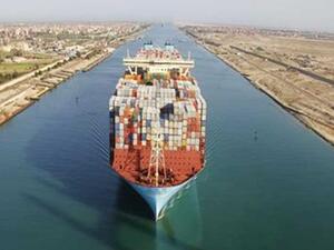 قناة السويس المصرية: إيرادات قياسية في 2021