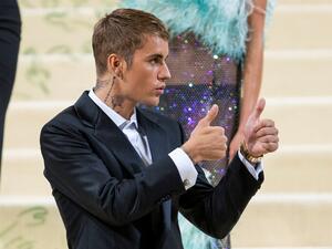 Canadian singer Justin Bieber arrives for the 2021 Met Gala at the Metropolitan Museum of Art on September 13, 2021 in New York. (Photo by Eduardo Munoz Alvarez / AFP) Canadian singer Justin Bieber