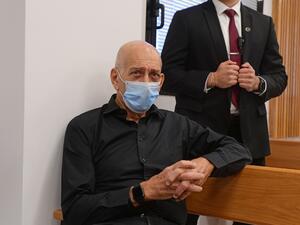 Former Israeli Prime Minister Ehud Olmert called Benjamin Netanyahu and his family "mentally ill" in interviews