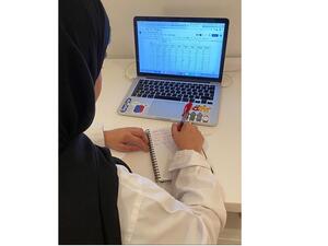 مؤسسة قطر توفر منح دراسية لثلاث طالبات اخترن مهنة التعليم