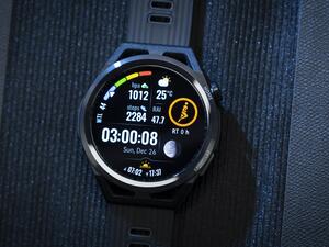 أفضل الساعات الذكية لعام 2022 لعشاق اللياقة البدنية: ساعة HUAWEI WATCH GT Runner هي الخيار المفضل لجميع العدائين، وهي مصممة للرياضة!