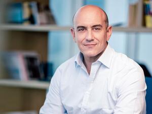 رامز شحادة، رئيس تنمية الأعمال الدولية في شركة "ريف" شركة "ريف" ، المدعومة من مبادلة كابيتال،  تدشن مشروعاً مشتركاً مع "مجموعة أمريكانا" لتأسيس وتشغيل مطابخ سحابية في الشرق الأوسط وشمال أفريقيا