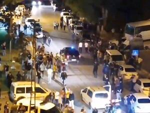 أتراك يهاجمون ممتلكات ومنازل للسوريين