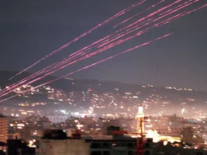 احتفالات مجنونة في لبنان