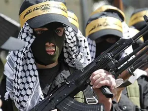 عناصر من كتائب شهداء الأقصى