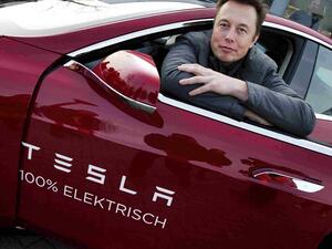 إيلون ماسك: Tesla سترفع سعر خدمة مساعدة السائق إلى 12000 دولار