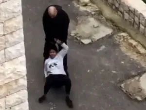 الاعتداء على امرأة 