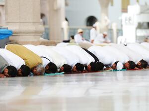 الدعاء للميت من الكتاب والسنة