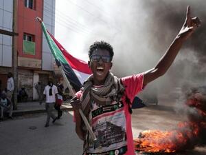 92 إصابة في مظاهرات الأحد بالسودان