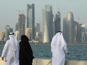 قطر حليفة أميركا وعدوتها