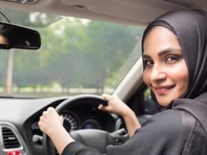 نصائح للمرأة السعودية عند قيادة السيارة
