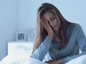 5 خرافات وحقائق عن الأرق