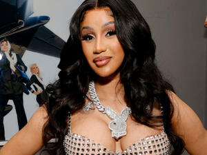 Cardi B reacts to the Russian-Ukraine war Cardi B reacts to the Russian-Ukraine war