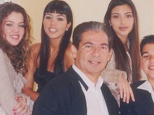 Robert Kardashian died in September 2003  Robert Kardashian died in September 2003