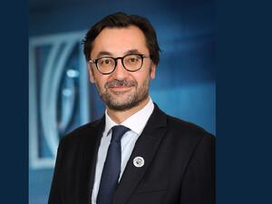 بنك الإمارات دبي الوطني يكشف عن توقعاته للاستثمارات العالمية لعام 2022