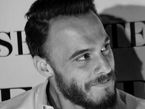 Kerem Bürsin Nerede? Hande Erçel ile Ayrılık İddialarının Ardından Aktör Ortadan Kayboldu