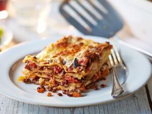 لازانيا بالسبانخ والجبن النباتي