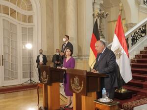  وزير الخارجية المصري، سامح شكري، ونظيرته الألمانية، أنالينا بيربوك