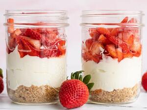 تشيزكيك الفراولة لشخصين في الفلانتين