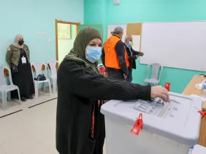 فتح تقول أنها حققت "فوزا ساحقا" بالانتخابات المحلية بالضفة الغربية