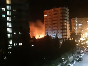 حريق في مول الحمراء