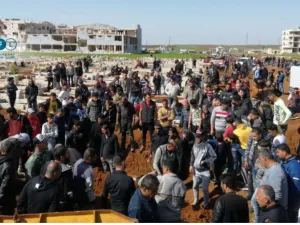 تشييع الاطفال الضحايا في مدينة الحراك في درعا