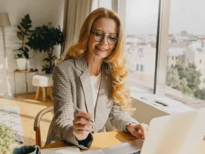 صور جاكيتات بليزر تناسب أواخر أيام الشتاء