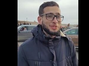 "غادر بعد القصف، ويستضيفه إخوانه الإسرائيليون"