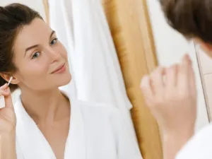 نصائح تنظيف الأذنين بأمان
