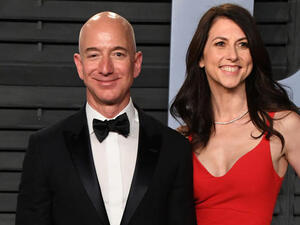 مؤسس أمازون وطليقته