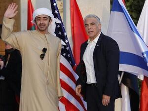 Israeli Foreign Minister Yair Lapid with UAE's Abdullah bin Zayed al-Nahyan 
