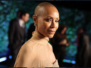 Pinkett Smith suffers from hair loss due to alopecia. Pinkett Smith suffers from hair loss due to alopecia.