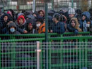 Anti-Refugee Rhetoric Is Falling In France, But Not For Everybody