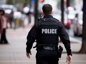 عنصر من الشرطة الأمريكية