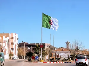الجزائر
