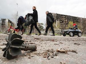 آزوفستال تحت الحصار