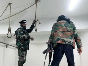 33 مركز احتجاز في الرقة
