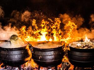 المعنى الرمزي للطبخ في الأحلام