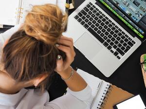 علاقات البوابة: 4 أبراج يجب أن تعمل بجد هذا العام