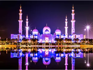 سياحة المساجد في رمضان: فن عمارة المساجد في الإمارات