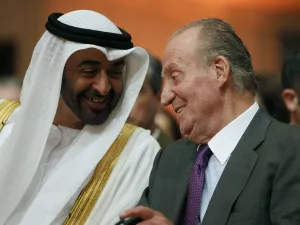 بعد عامين بمنفاه .. ملك إسبانيا السابق يزور بلده