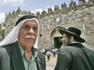 لليهودي اعتذار... وللفلسطيني؟