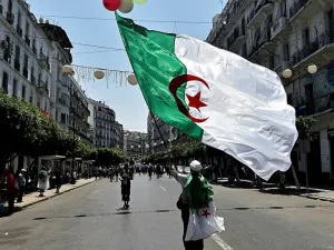 الجزائر