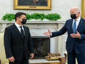 بايدن وزيلنيسكي