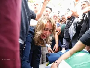 جيفارا البديري تودع زميلتها الشهيدة شيرين أبو عاقلة بحزن شديد