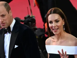 كيت ميدلتون ترتدي فستاناً باللون الأسود والأبيض في مهرجان كان السينمائي 2022