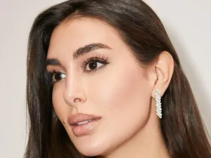 ياسمين صبري بمكياج ناعم  يناسب السهرات والحفلات لصيف 2022