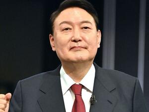 يون يؤدّي اليمين الدستورية رئيساً لكوريا الجنوبية